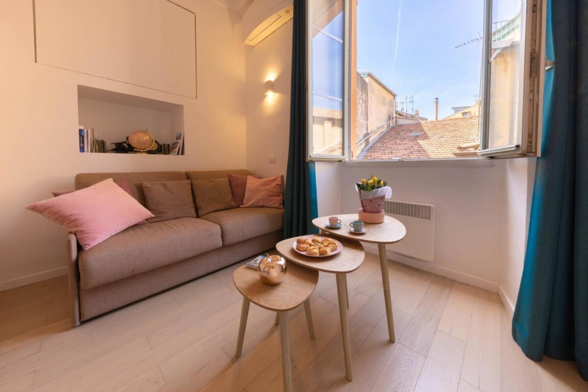 Bel appartement au cœur du vieux Nice Extérieur photo