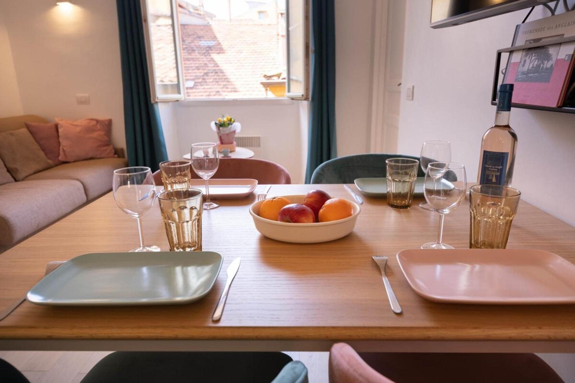 Bel appartement au cœur du vieux Nice Extérieur photo