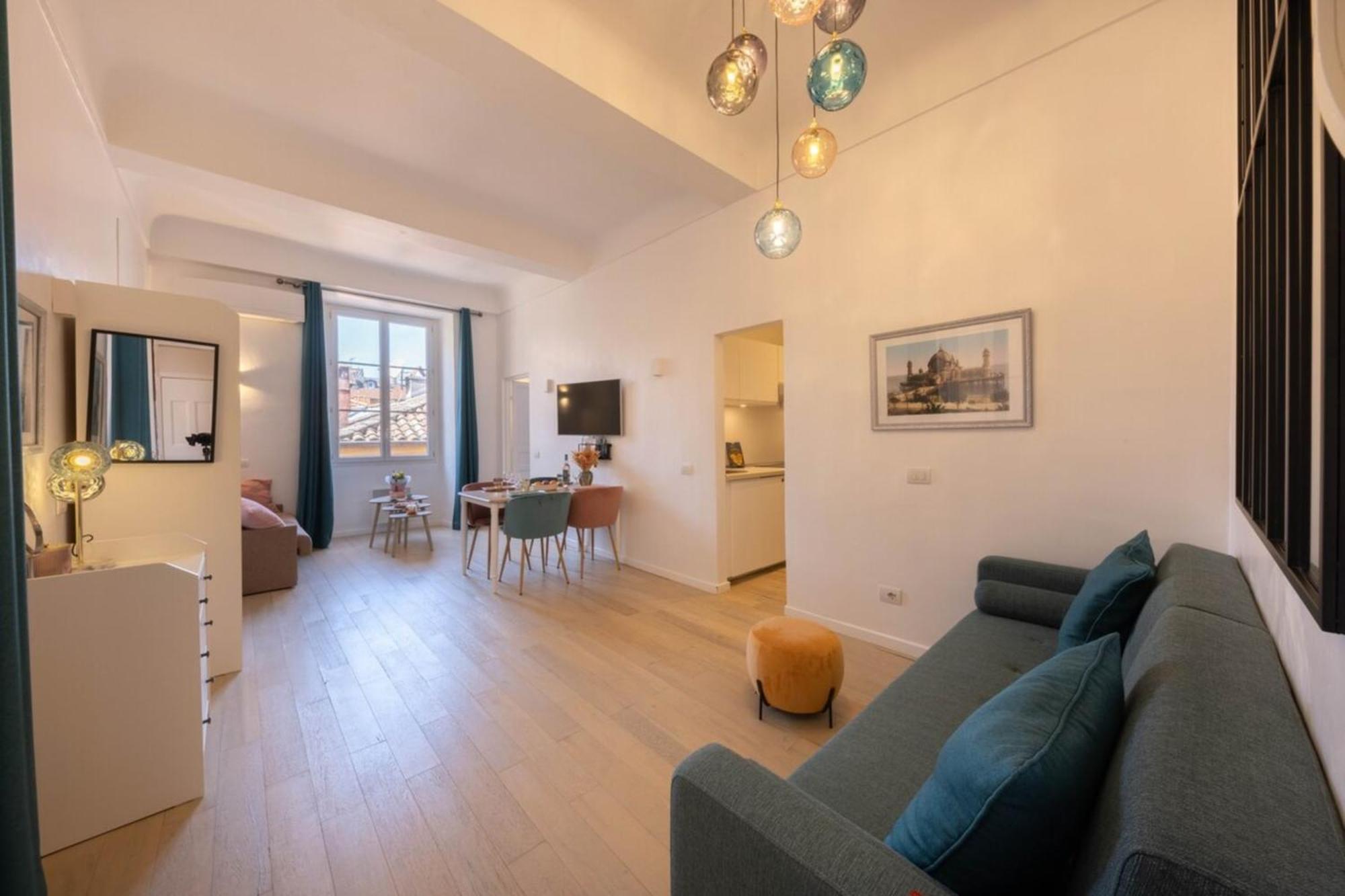 Bel appartement au cœur du vieux Nice Extérieur photo